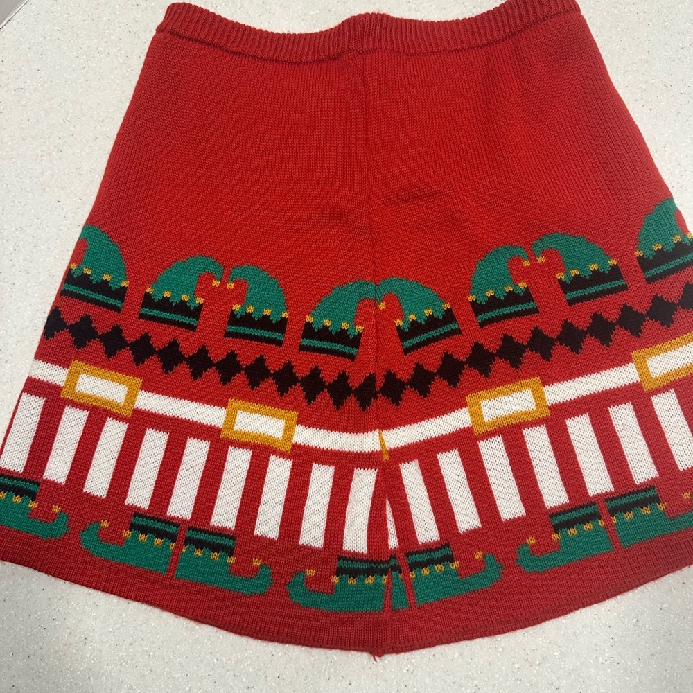 Ugly Christmas Holiday Knit Mini Skirt Women's Size Large. 100% Acrylic. Fun!